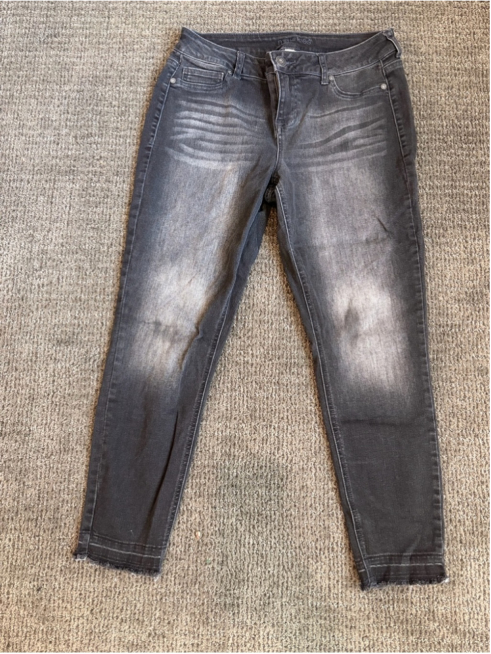 Maurices Classic DenimFlex Black Jeggings Skinny Jeans Size Large with Raw Hem